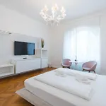 公寓 Eden House Experience *