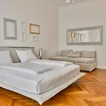 Eden House Experience * ميرانو