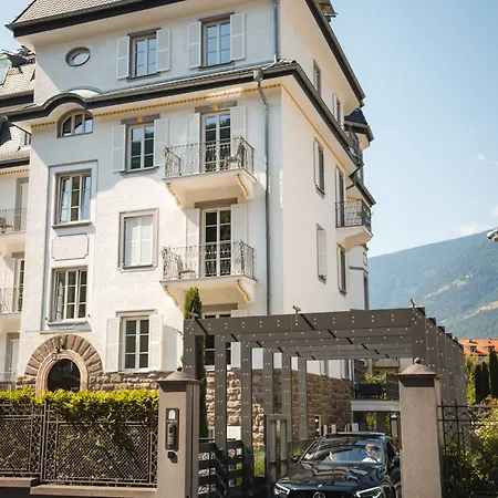 Eden House Experience Apartman *