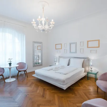 Eden House Experience Apartment