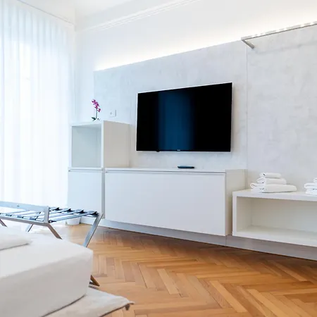 Eden House Experience Apartment *